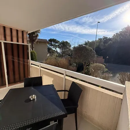 T2 Neuf Le Dramont Terrasse Et A Pied Appartement Saint-Raphaël