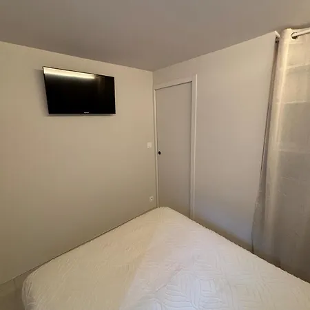 Appartement T2 Neuf Le Dramont Terrasse Et A Pied *
