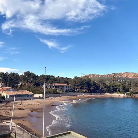 T2 Neuf Le Dramont Terrasse Et A Pied Appartement Saint-Raphaël